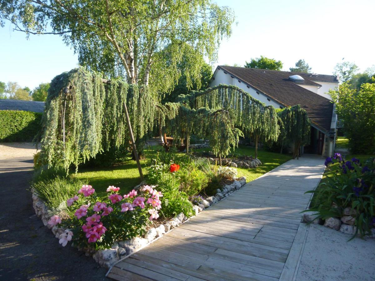 Hotel De La Bonnheure Bracieux Bagian luar foto