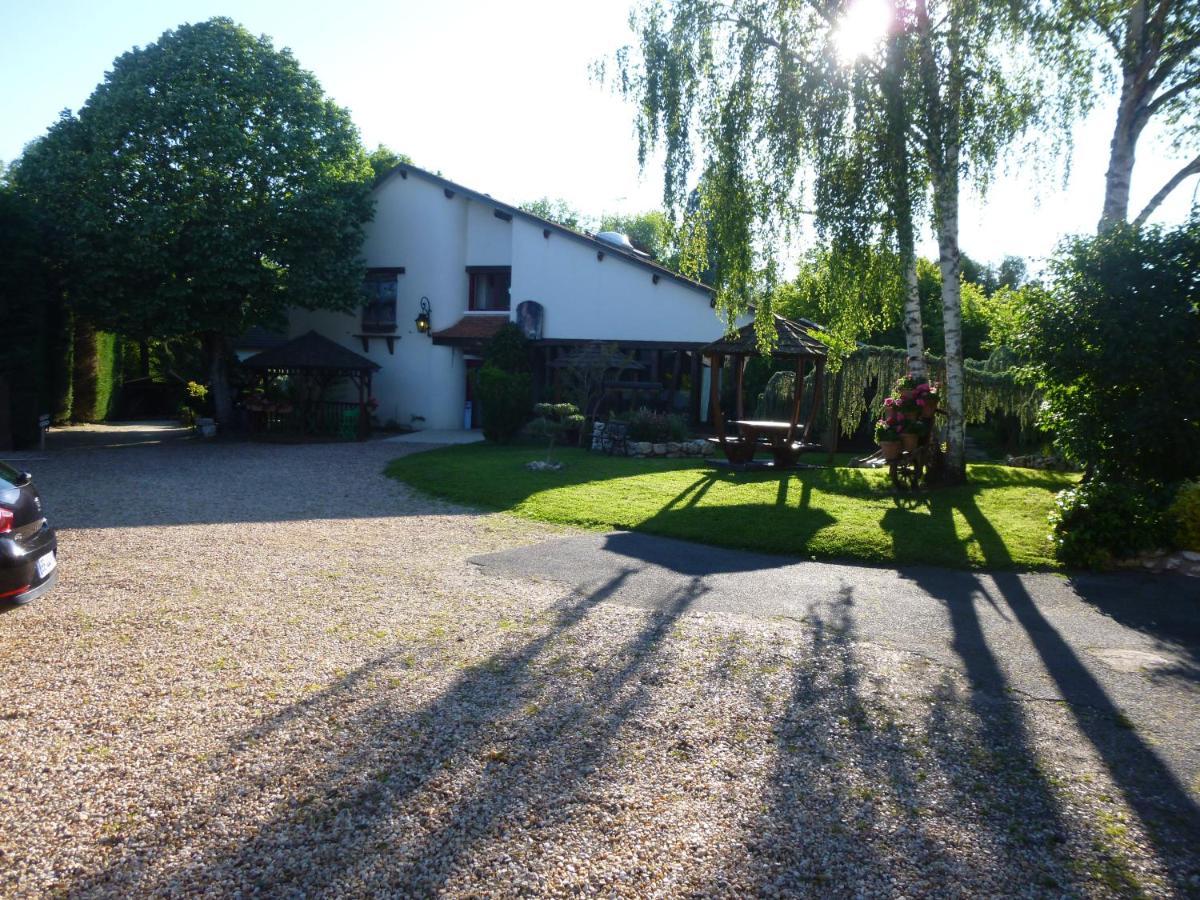 Hotel De La Bonnheure Bracieux Bagian luar foto