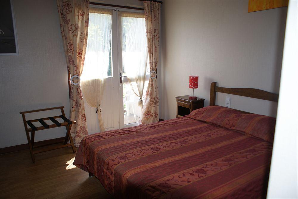 Hotel De La Bonnheure Bracieux Bagian luar foto